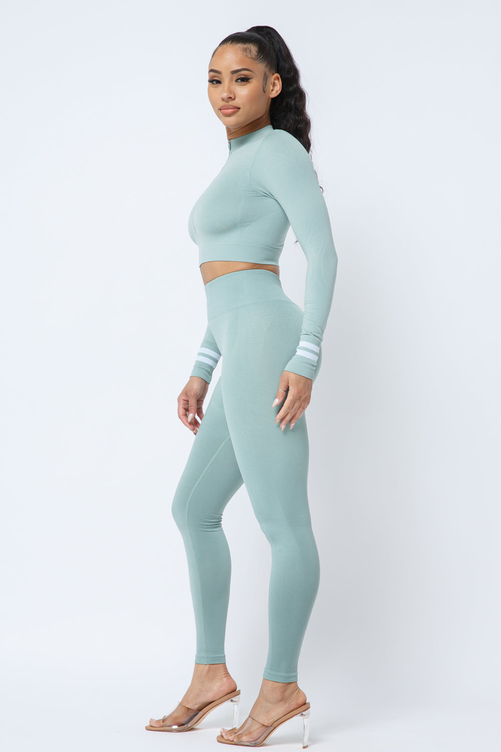 Zipper Front Cropped Long Sleeve Work Out Set